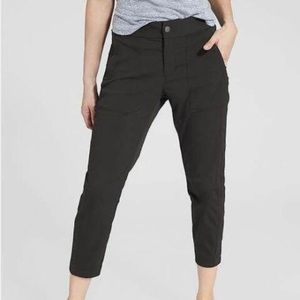 Athleta - Gray Trekkie Crop Hike Pant Joggers, 6